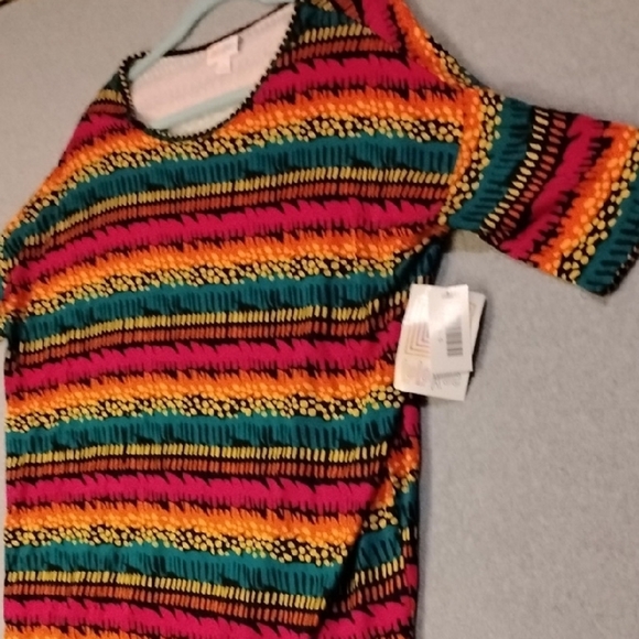 LuLaRoe Orange and Blue Short Sleeve Tee with Geometric Pattern - Picture 1 of 10